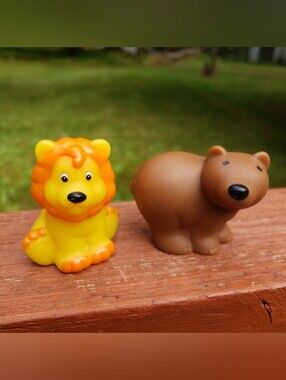 KiddieLand Animals Lion and Bear Small Plastic Toys
